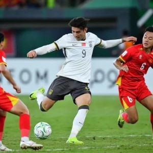 九游娱乐-越南球迷哭了！中国队3-0战胜越南队！